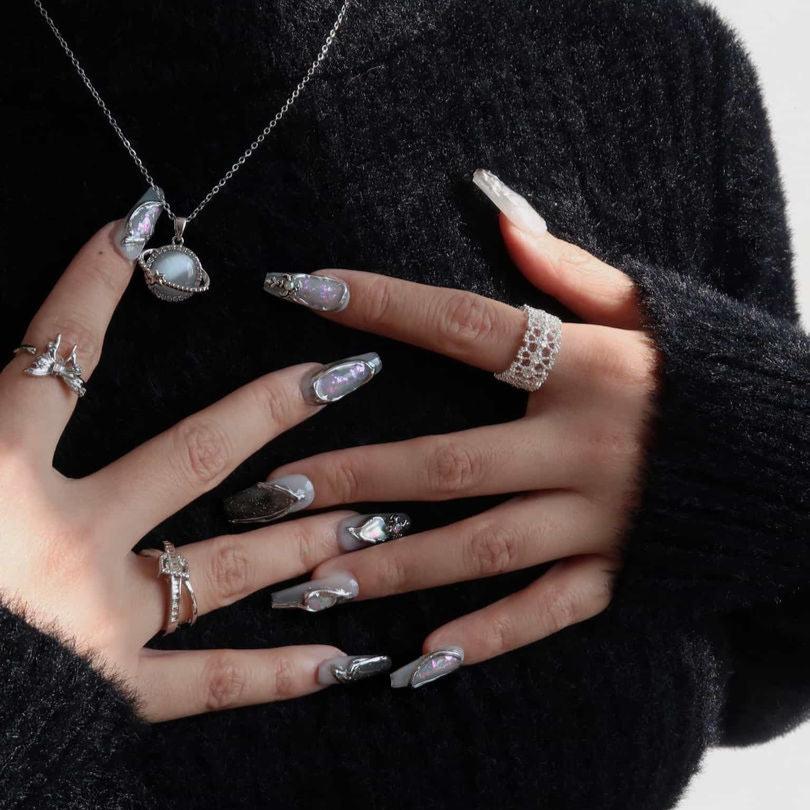MetallicMirage-ErsaNailsPressOnNails_6.jpg